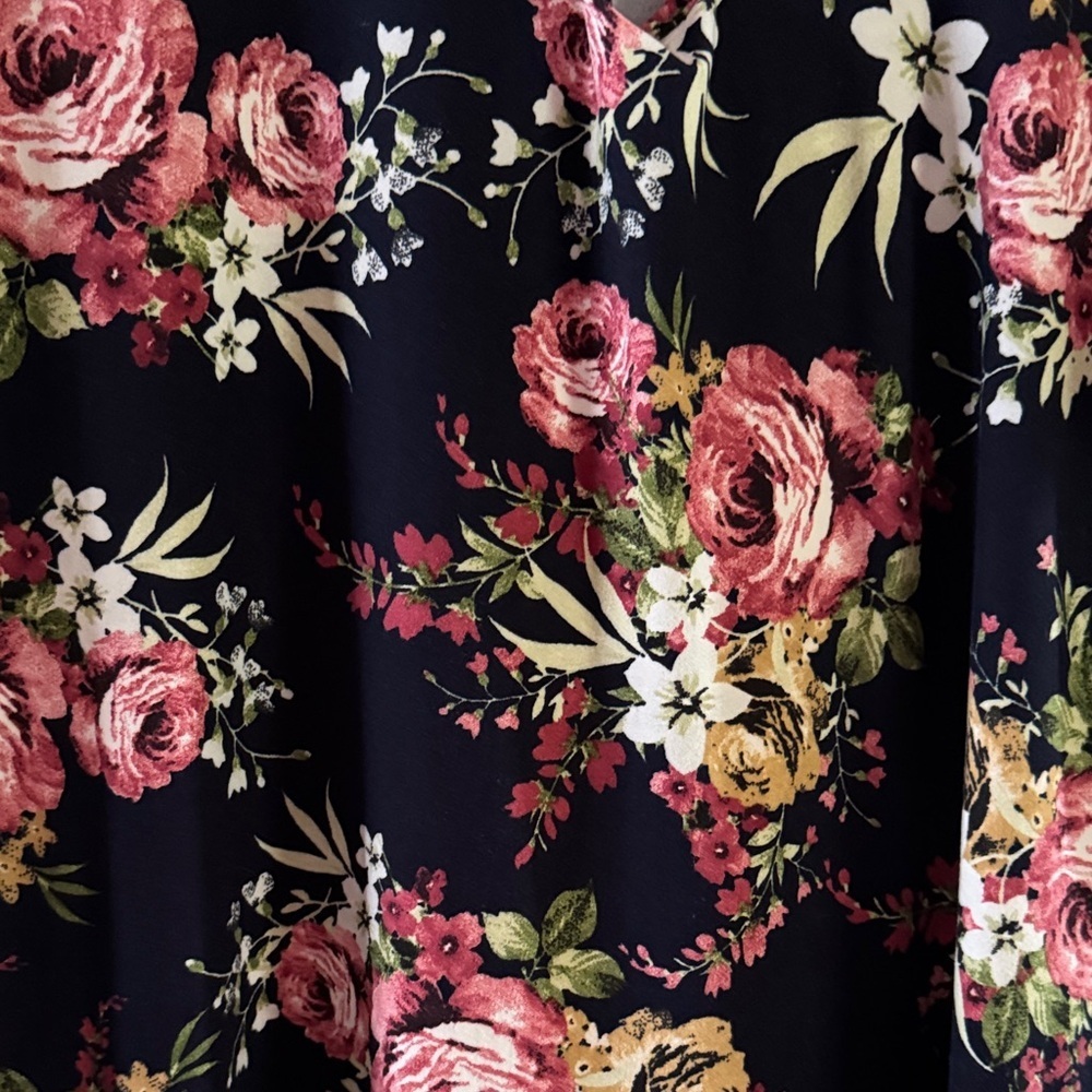 Vibe Sporty Floral Dress 2X - Picture 3 of 4